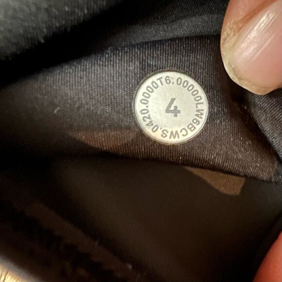 Lululemon Leggings Womens 4 Fast Free Crop II Cut Off Camo Multi Grey - Picture 4 of 8